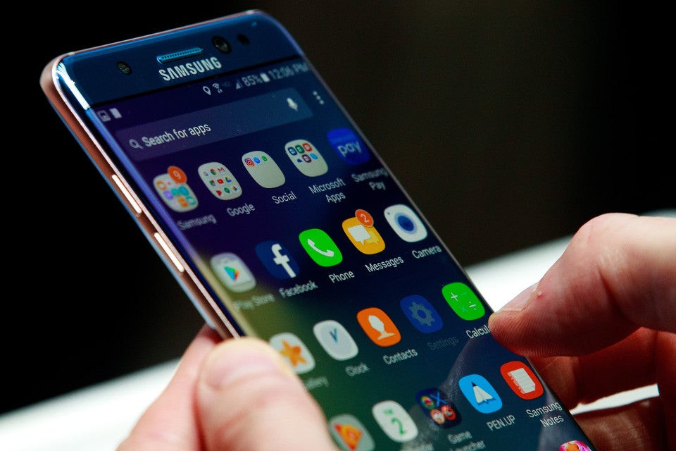 «Κατρακυλά» η μετοχή της Samsung μετά την καταδίκη του αντιπροέδρου της